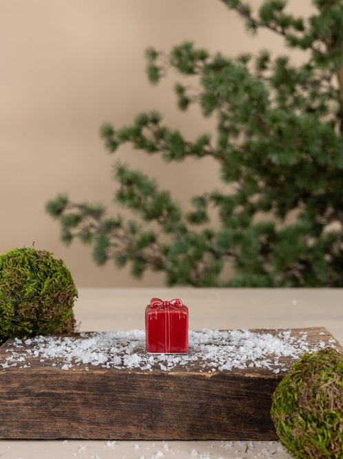 Hovedbilde Kramhult julepakke rød, 3x3x4 cm, keramikk